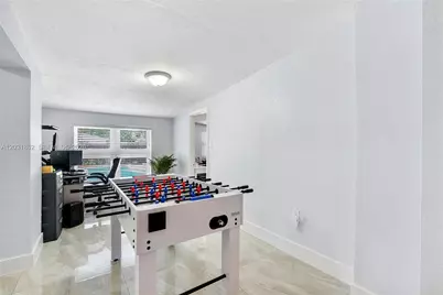 6810 Douglas St, Hollywood, FL 33024 - Photo 17