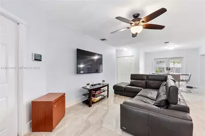 6810 Douglas St, Hollywood, FL 33024 - Photo 25