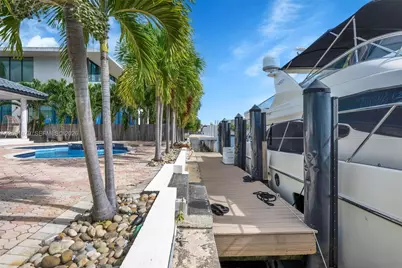 2940 NE 164th St, North Miami Beach, FL 33160 - Photo 35