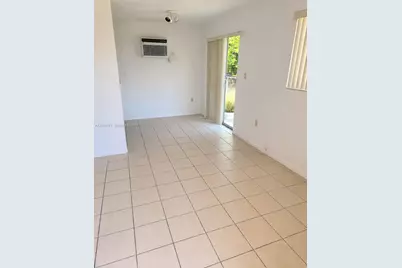 8935 SW 28th St #8935, Miami, FL 33165 - Photo 3