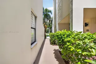 20300 W Country Club Dr, Aventura, FL 33180 - Photo 49
