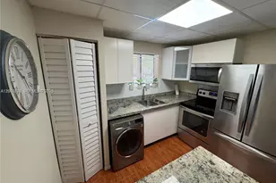 6900 SW 39th St, Davie, FL 33314 - Photo 13