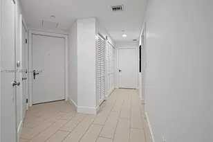 16385 Biscayne Blvd, North Miami Beach, FL 33160 - Photo 7
