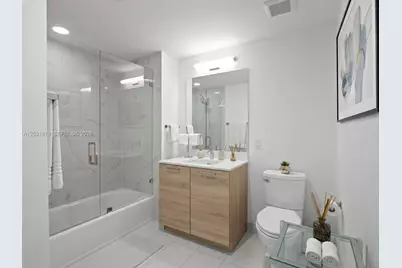16385 Biscayne Blvd #1615, North Miami Beach, FL 33160 - Photo 5