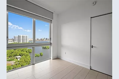 16385 Biscayne Blvd #1615, North Miami Beach, FL 33160 - Photo 11