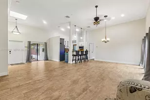 2731 S Parkview Dr, Hallandale Beach, FL 33009 - Photo 7