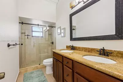 2731 S Parkview Dr, Hallandale Beach, FL 33009 - Photo 27