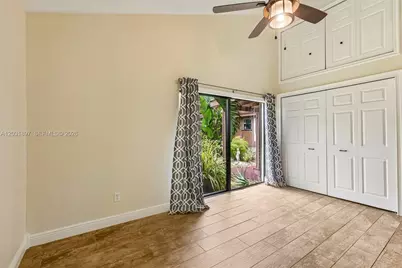2731 S Parkview Dr, Hallandale Beach, FL 33009 - Photo 25