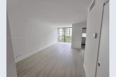 16919 N Bay Rd #517, Sunny Isles Beach, FL 33160 - Photo 23