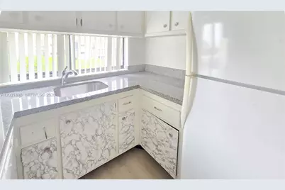 16919 N Bay Rd #517, Sunny Isles Beach, FL 33160 - Photo 13
