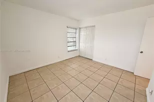 2410 NW 52nd Ave, Lauderhill, FL 33313 - Photo 9