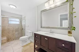13760 Cumberland Pl, Davie, FL 33325 - Photo 11