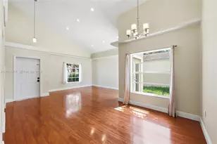 13760 Cumberland Pl, Davie, FL 33325 - Photo 5
