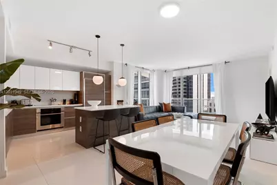 1100 S Miami Ave #3810, Miami, FL 33130 - Photo 9