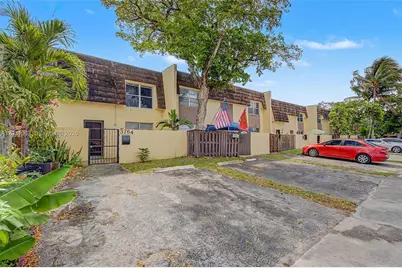 3764 SW 60th Ter #15, Davie, FL 33314 - Photo 5