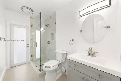 2445 SE 8th St, Pompano Beach, FL 33062 - Photo 37