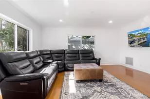 2445 SE 8th St, Pompano Beach, FL 33062 - Photo 11