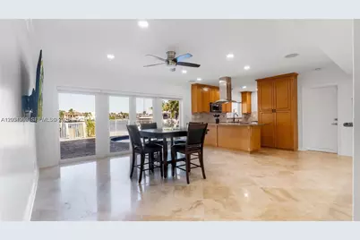2445 SE 8th St, Pompano Beach, FL 33062 - Photo 13