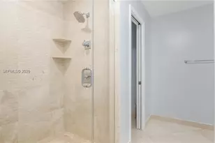 2445 SE 8th St, Pompano Beach, FL 33062 - Photo 23