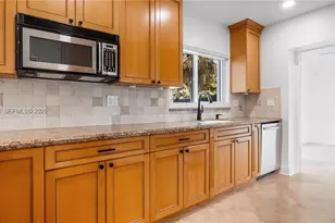 2445 SE 8th St, Pompano Beach, FL 33062 - Photo 17