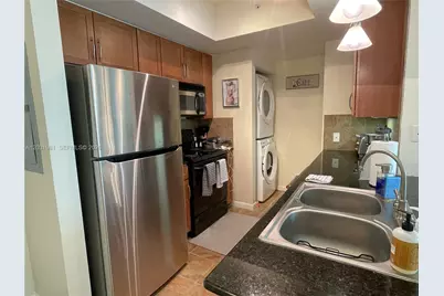 2000 N Bayshore Dr #525, Miami, FL 33137 - Photo 5