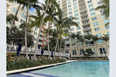 2000 N Bayshore Dr #525, Miami, FL 33137 - Photo 3