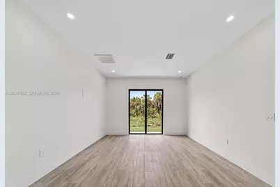 2622 22 Avenue SE, Naples, FL 34117 - Photo 31