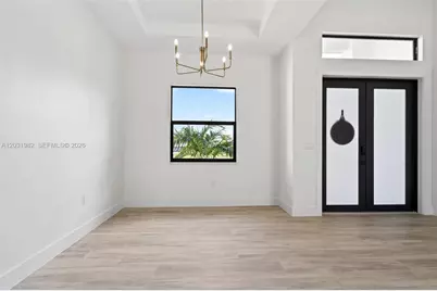 2622 22 Avenue SE, Naples, FL 34117 - Photo 9
