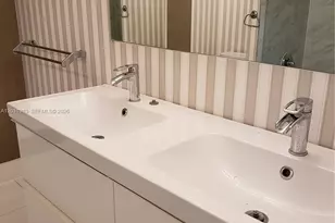 100 Golden Isles Dr, Hallandale Beach, FL 33009 - Photo 23
