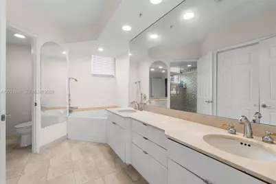 3370 Hidden Bay Dr #1205, Aventura, FL 33180 - Photo 11