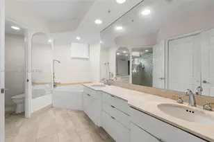 3370 Hidden Bay Dr, Aventura, FL 33180 - Photo 11