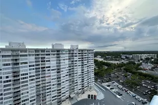 18051 Biscayne Blvd, Aventura, FL 33160 - Photo 3