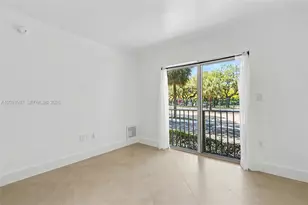 445 SW 11th St, Miami, FL 33130 - Photo 5
