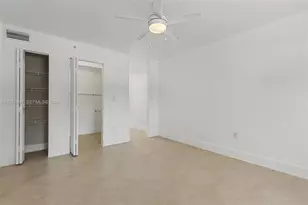 445 SW 11th St, Miami, FL 33130 - Photo 17