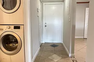 851 NE 207th Terrace, Miami, FL 33179 - Photo 15