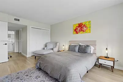 3150 N Palm Aire Dr #705, Pompano Beach, FL 33069 - Photo 11