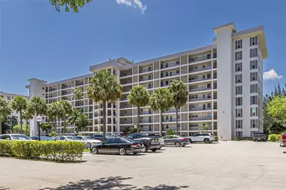 3150 N Palm Aire Dr #705, Pompano Beach, FL 33069 - Photo 1