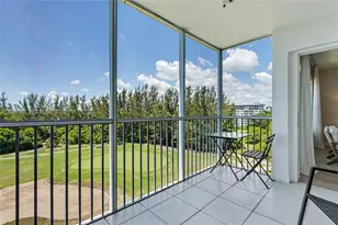 3150 N Palm Aire Dr, Pompano Beach, FL 33069 - Photo 17
