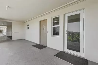 3150 N Palm Aire Dr #705, Pompano Beach, FL 33069 - Photo 21