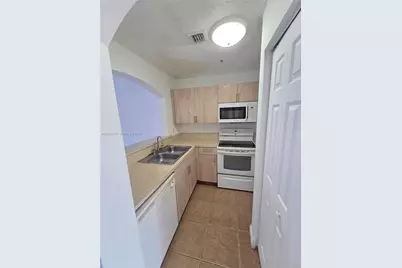 7989 NW 8th St #108D, Miami, FL 33126 - Photo 5