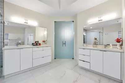 2235 SW 105th Ter, Davie, FL 33324 - Photo 27