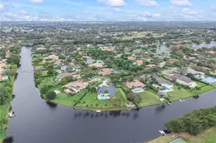 2235 SW 105th Terrace, Davie, FL 33324 - Photo 7