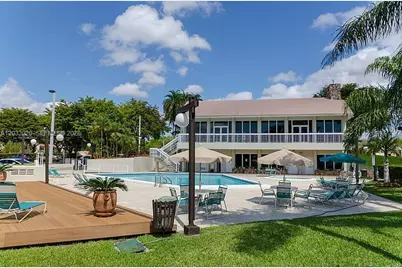 7956 Camino Cir #A4, Miami, FL 33143 - Photo 3