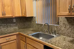 7956 Camino Cir, Miami, FL 33143 - Photo 13