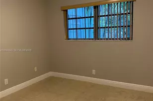 7956 Camino Cir, Miami, FL 33143 - Photo 11