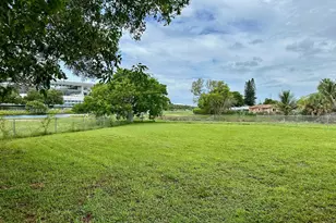 1890 NW 204th St, Miami Gardens, FL 33056 - Photo 21