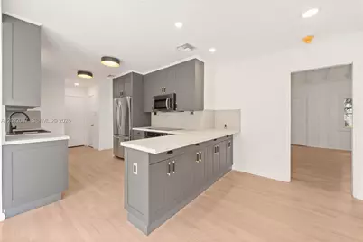 440 SW 29th Rd, Miami, FL 33129 - Photo 23