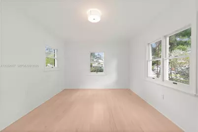 440 SW 29th Rd, Miami, FL 33129 - Photo 17