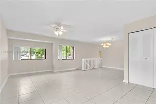 96 Wimbledon Lake Dr, Plantation, FL 33324 - Photo 1