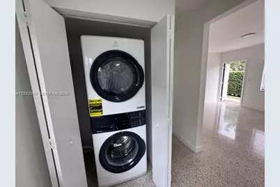 900 SW 5th Ave #3, Miami, FL 33130 - Photo 21